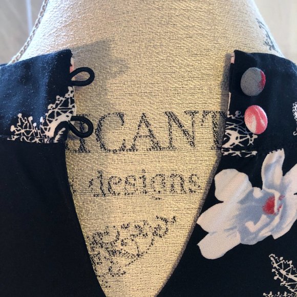 INC International Concepts Fitted Top: Size S - Picture 9 of 13